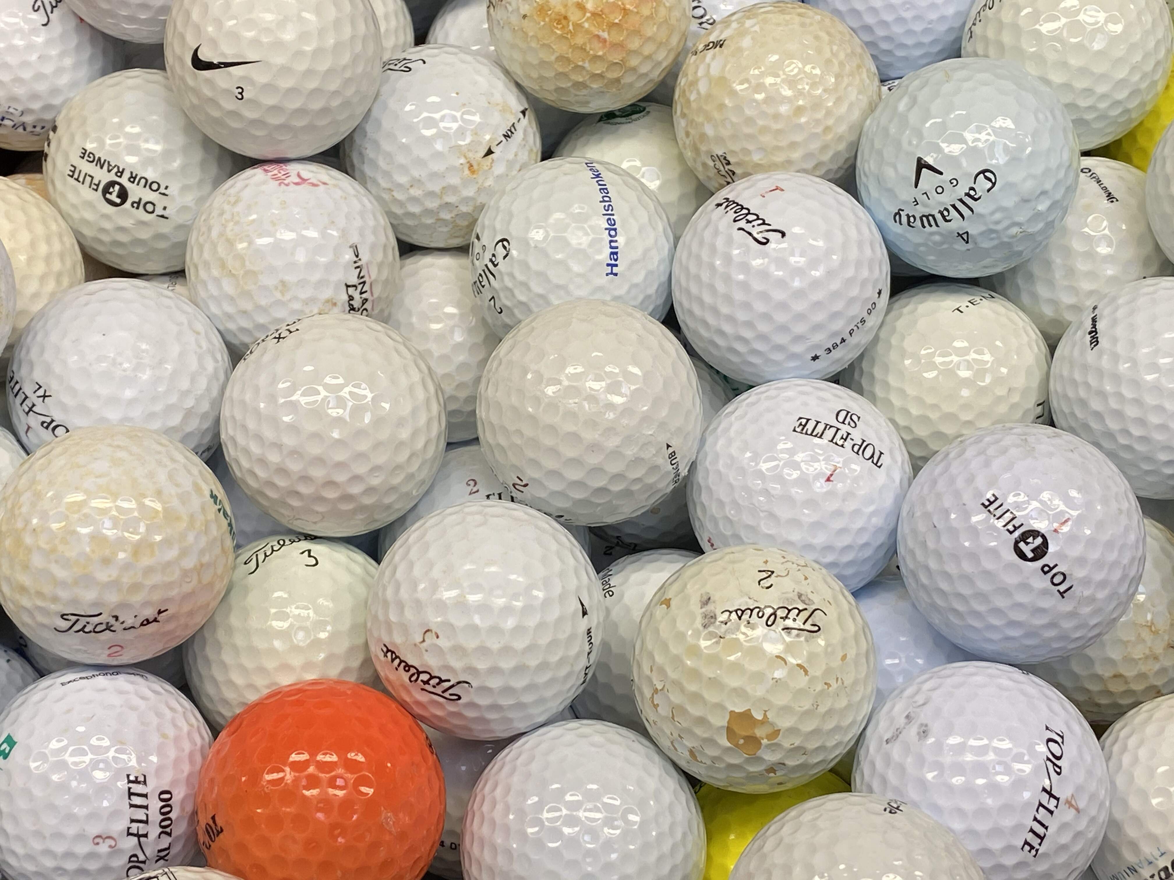 Golf Balls l Used golf balls from divers