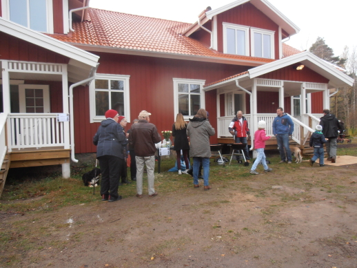 19 oktober 2013 inbjöd vi till visning av de nästa färdiga lägenheterna. Ca 150 personer kom och tit