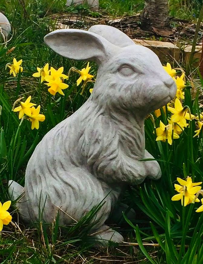 "Hare" Art.nr: 1116, Vikt: 8 kg, Höjd: 30 cm