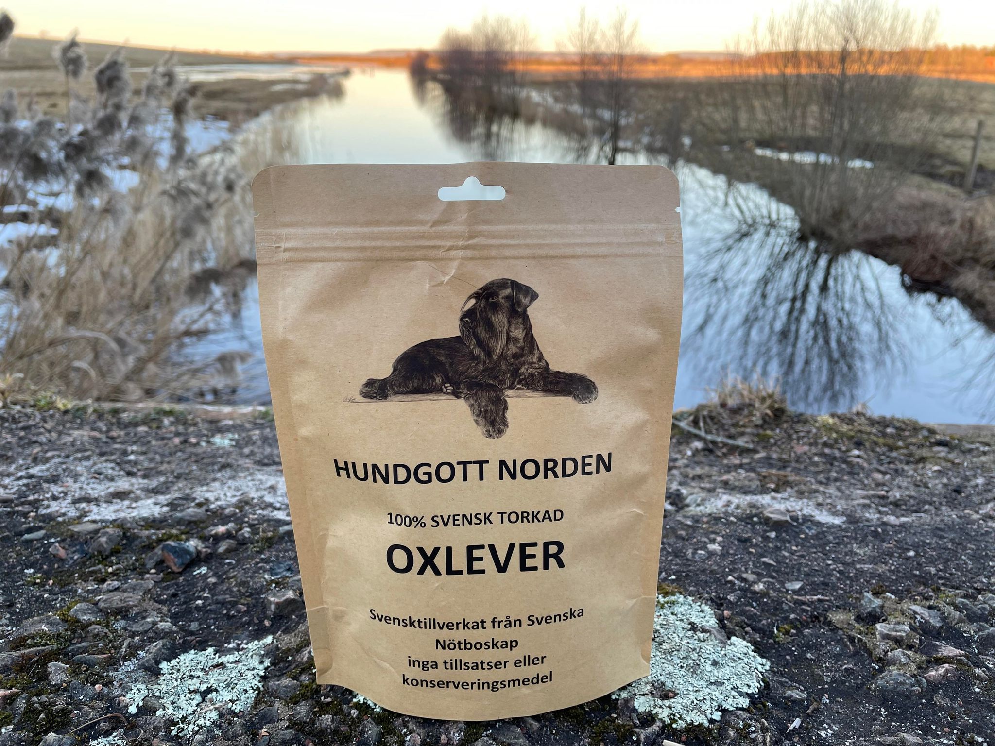 * Hundgott Svensk Torkad Oxlever 1st/påse