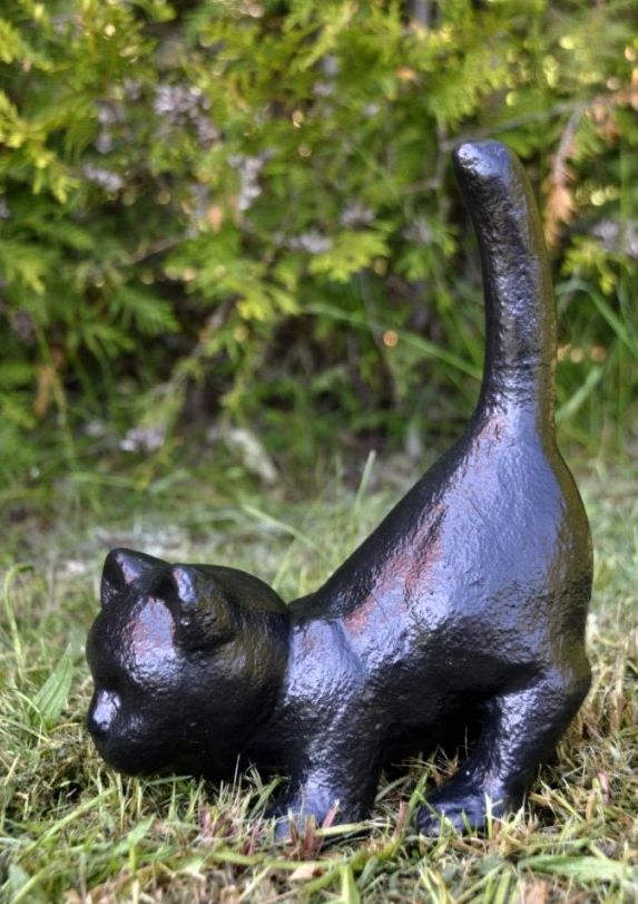 "Smygande katt"
Vikt: 3,5 kg, Höjd: 27 cm