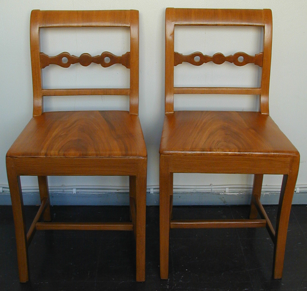 Ådringslaserade stolar / Wood grain painted chairs