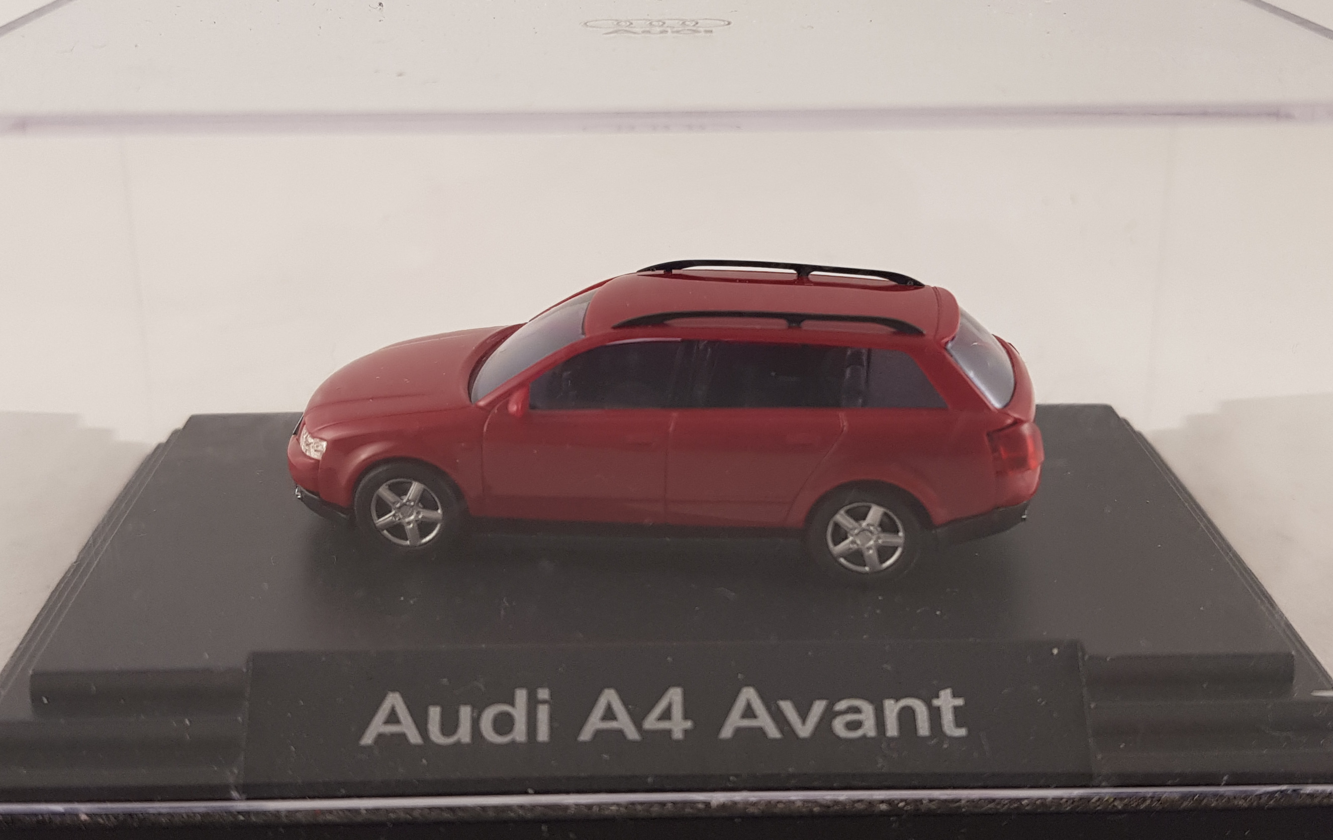 Busch Audi A4 Avant, SH0162, skala H0, K16