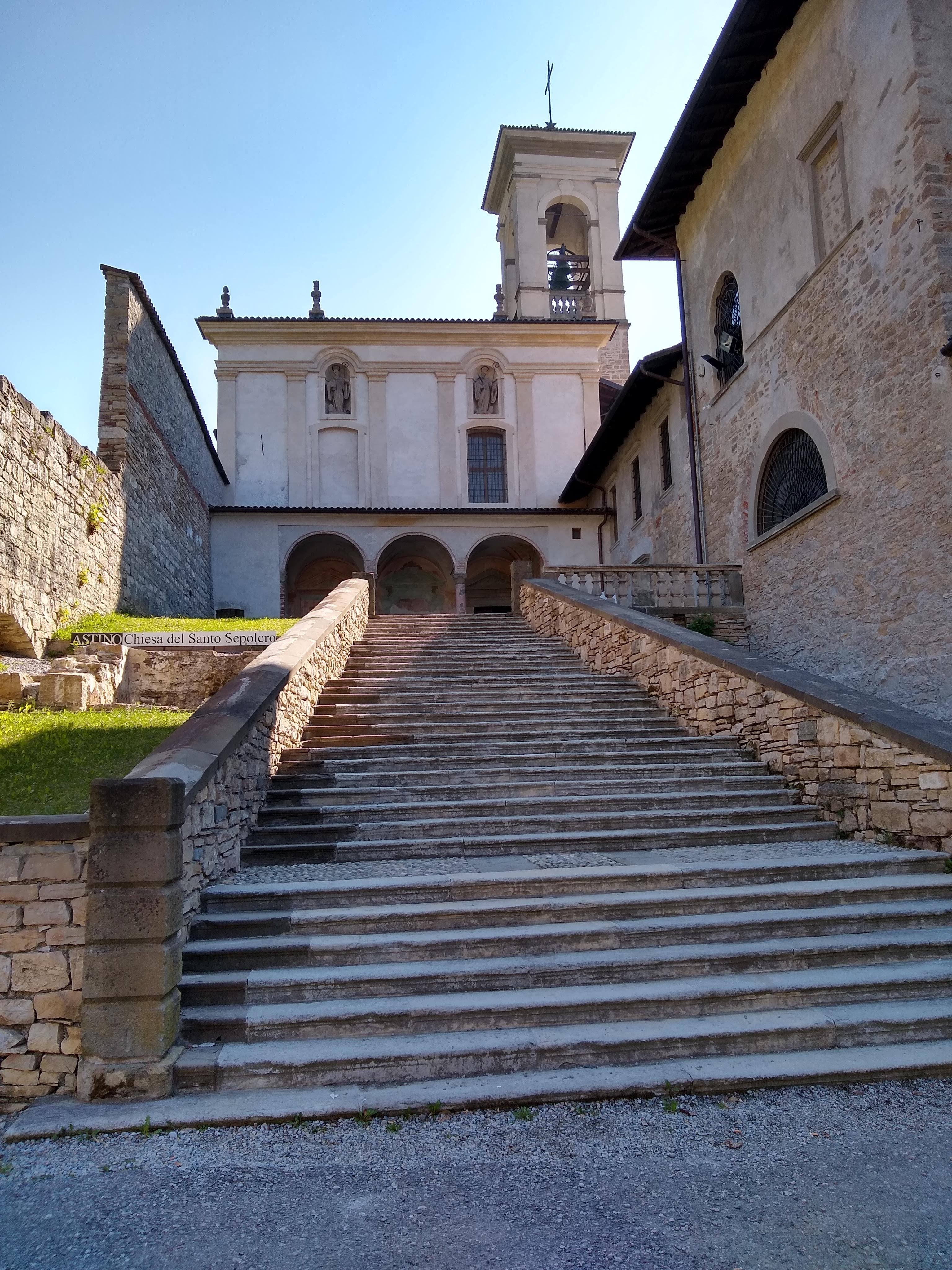 Bergamo är känt för sin mur och alla sin trappor