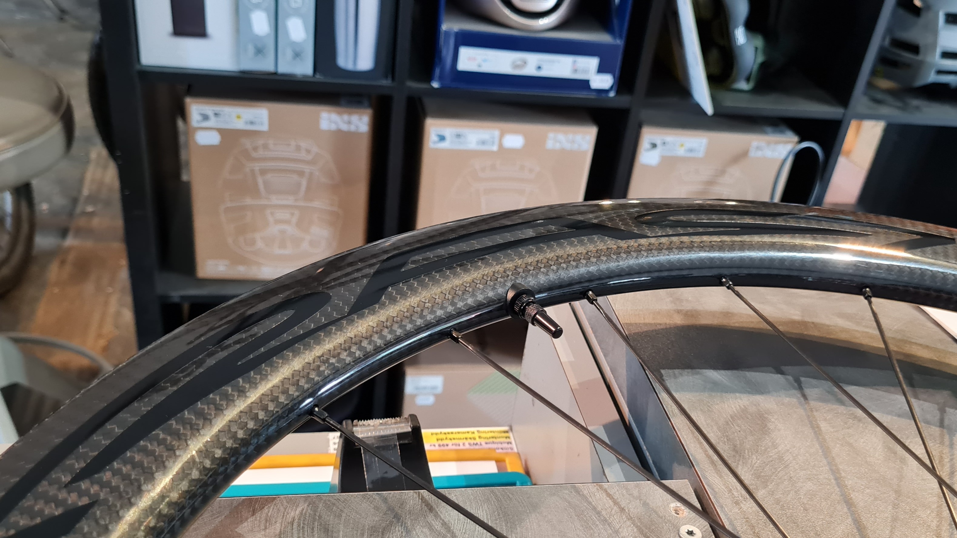 RAR | EVEN 50 DISC FIRST TUBELESS READY BLACK LOGOS SHIMANO