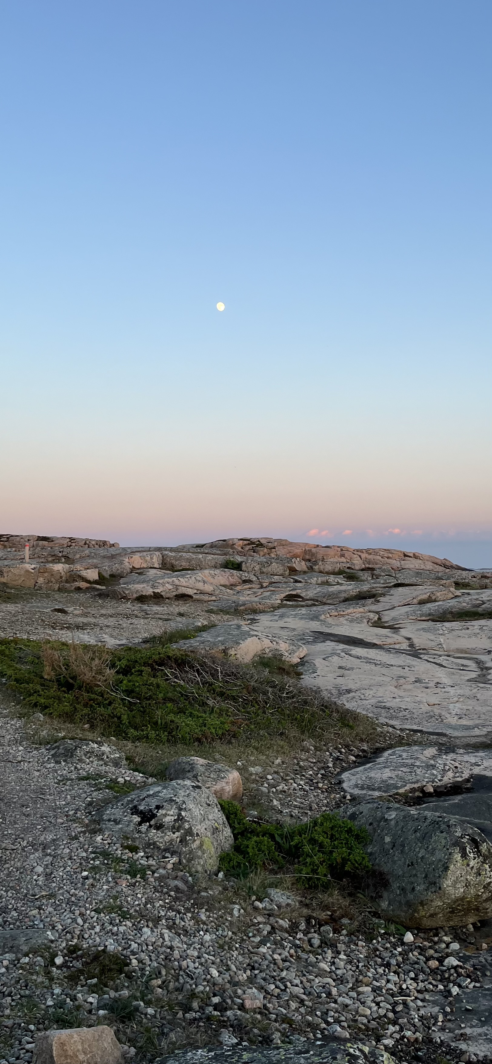 Mindfulness i och vid havet, med Beatrice Blidner & Linnéa Sjögren.