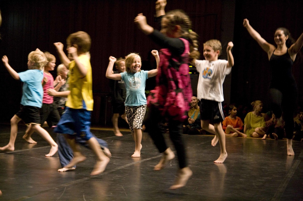 Institutet Dans i skolan medverkar i Skolriksdagen 2023