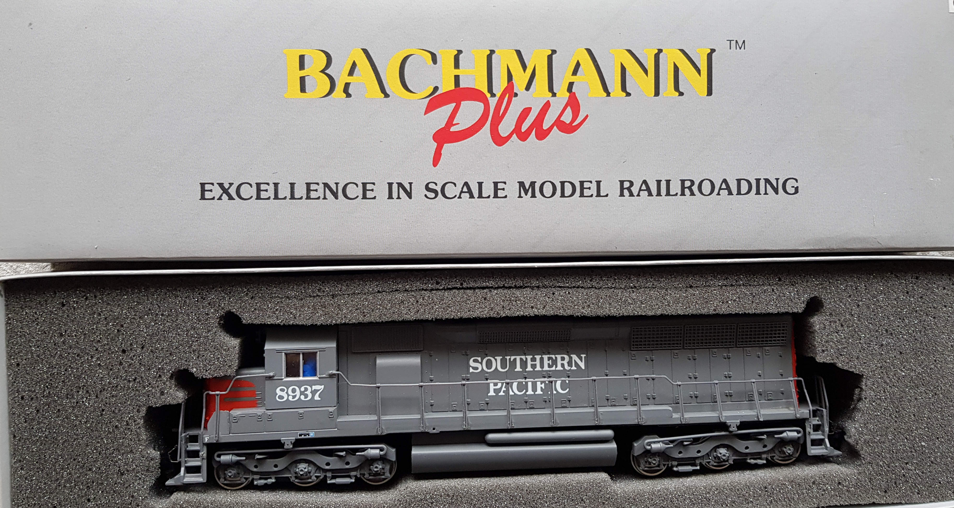Bachmann Plus 11604 Diesellok EMD SD45 "Southern Pacific", Amerikanskt, skala H0, EJ PROVKÖRT
