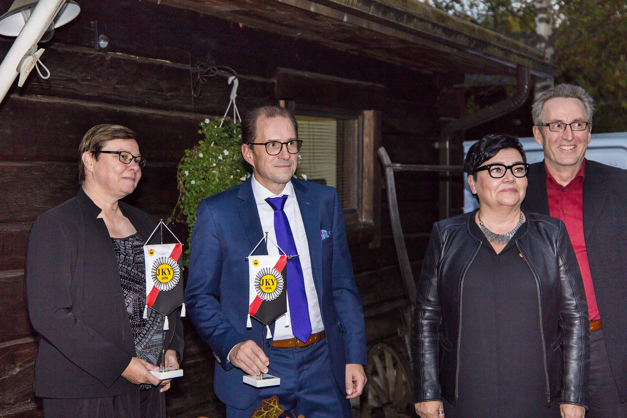 Riitta Koskinen, Jukka Seppälä, Paula Toivonen ja Ari Liukkonen.