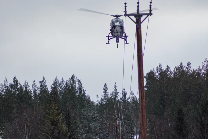 linjebesiktning med helikopter