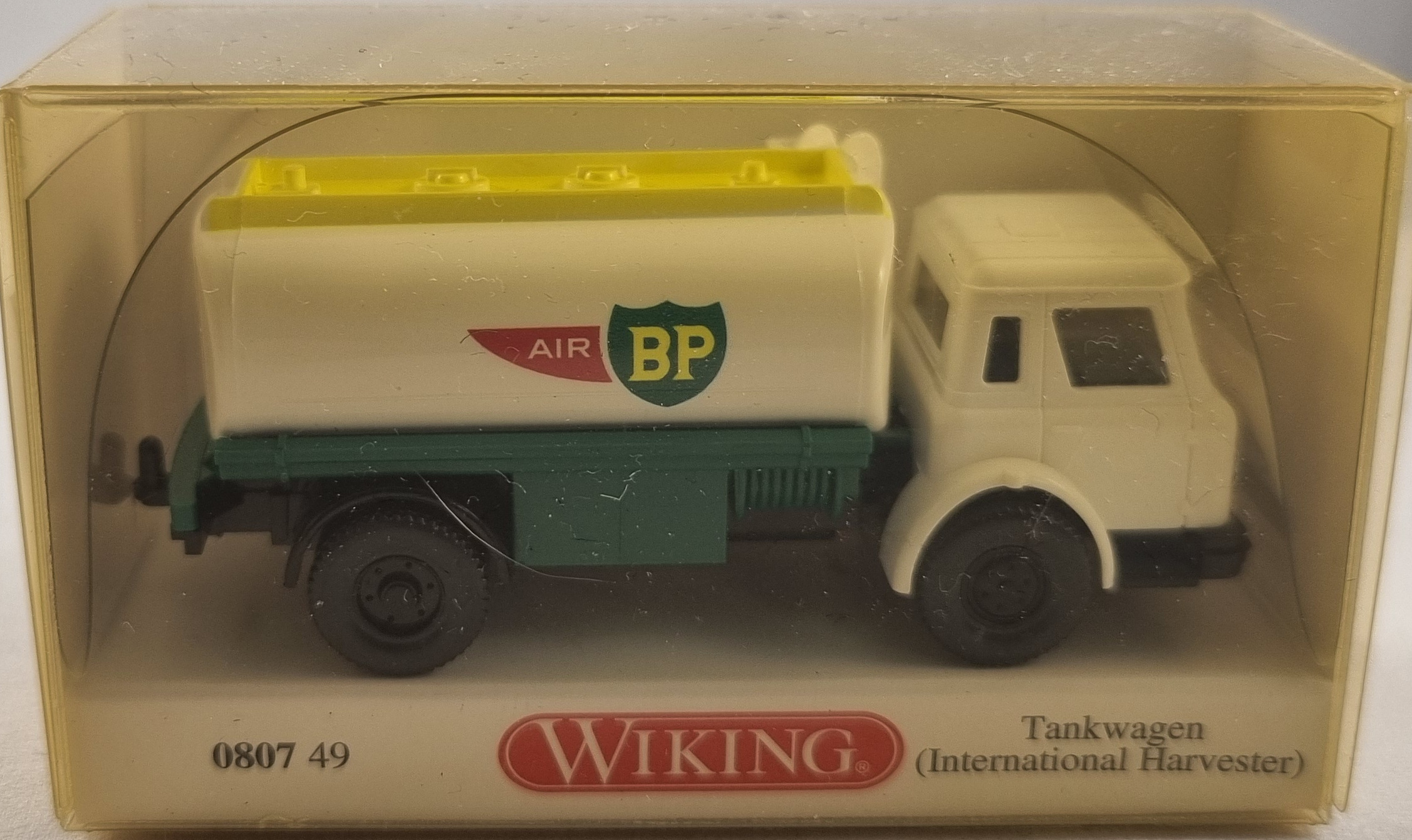 Wiking 080749, International Harvester tankbil BP Air, Skala H0, K52