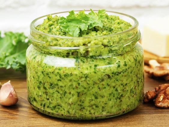 Pesto med valnötter