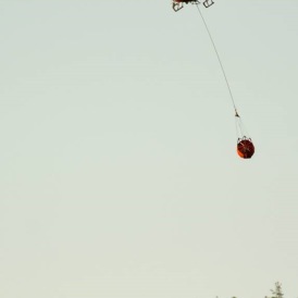 Effektiv brandbekämpning med helikopter