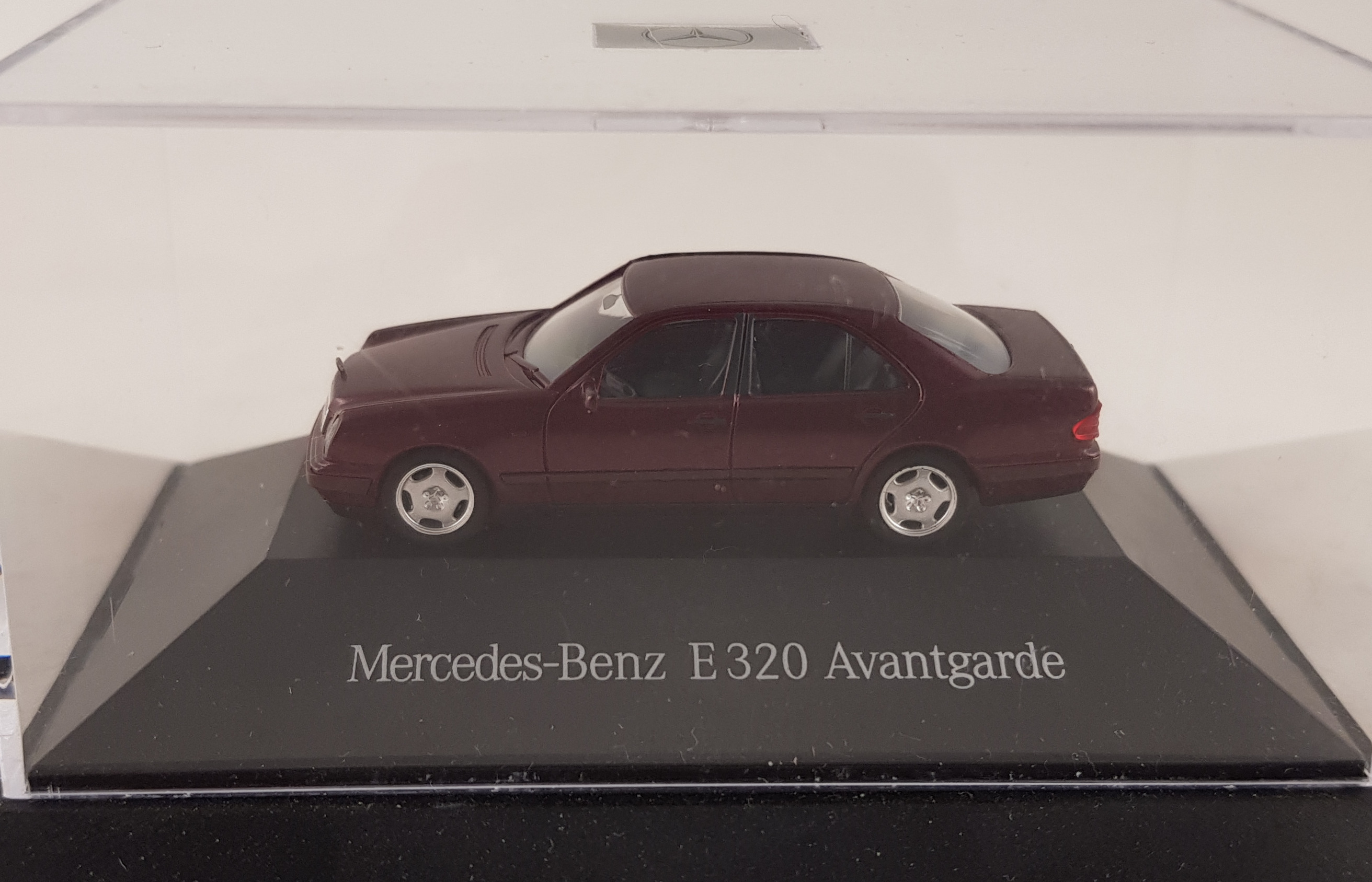 Herpa Personbil Mercedes E320 Avantgarde, SH0159, skala H0, K16
