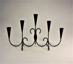 60-luvun musta metallinen                  kynttilänjalka  hinta 27eur